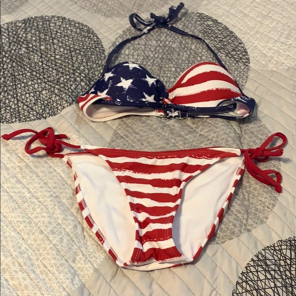 bikini - Picture 1 of 1